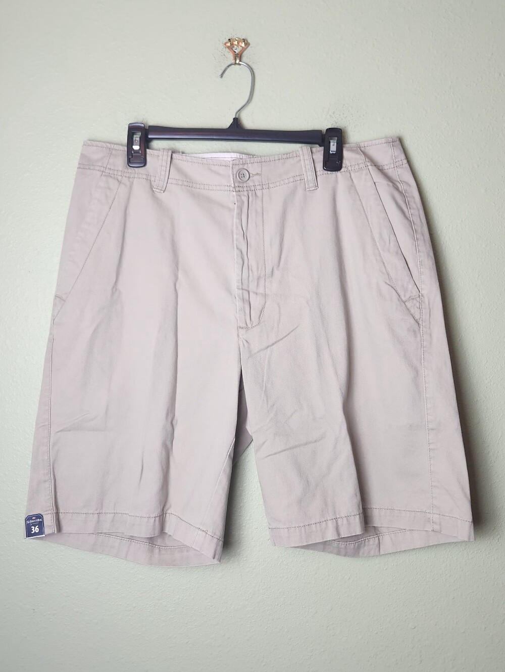 NWT - St. John's Bay Men's Flat Front Chino Shorts in Light Beige